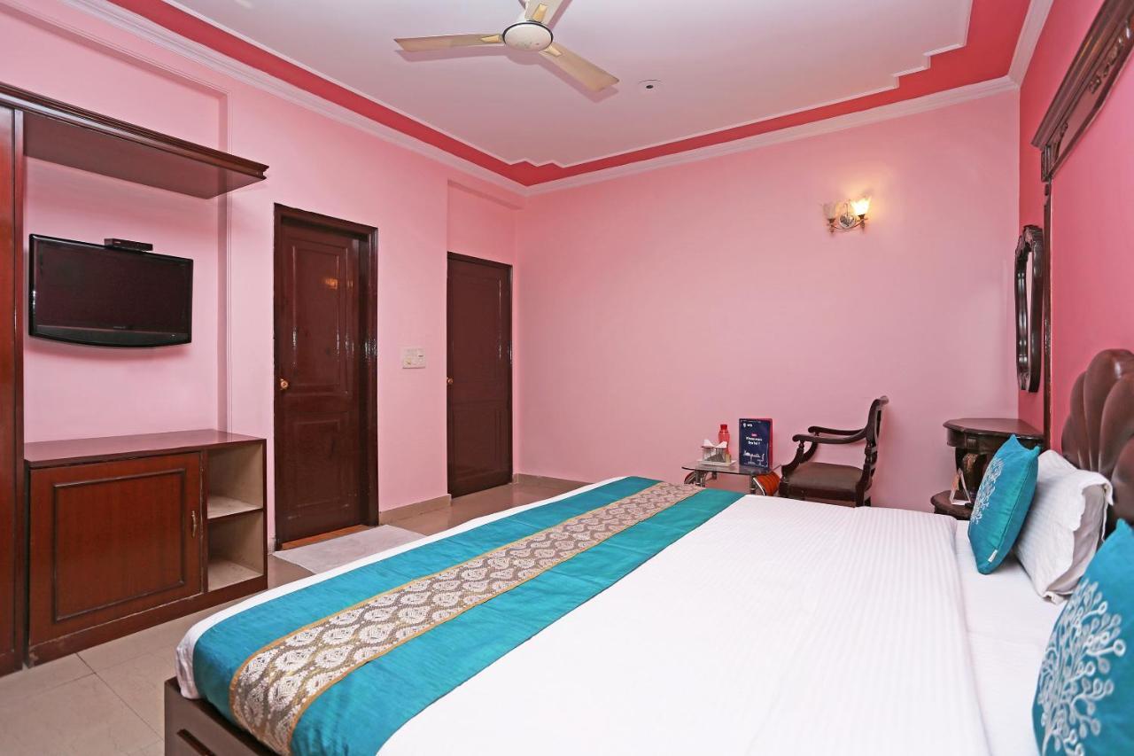 Oyo Near Mg Road Near Aravali Biodiversity Park غورغاون المظهر الخارجي الصورة