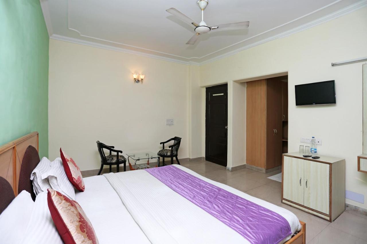 Oyo Near Mg Road Near Aravali Biodiversity Park غورغاون المظهر الخارجي الصورة